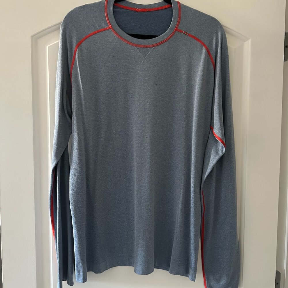 Lululemon Men's Long Sleeve Performance Shirt in Light Blue + Orange - Size L
